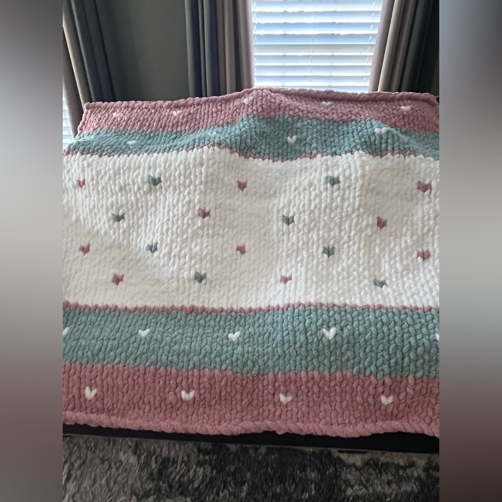 Handmade Pink and Baby Green Chunky Knitted Blanket - Picture 3 of 7
